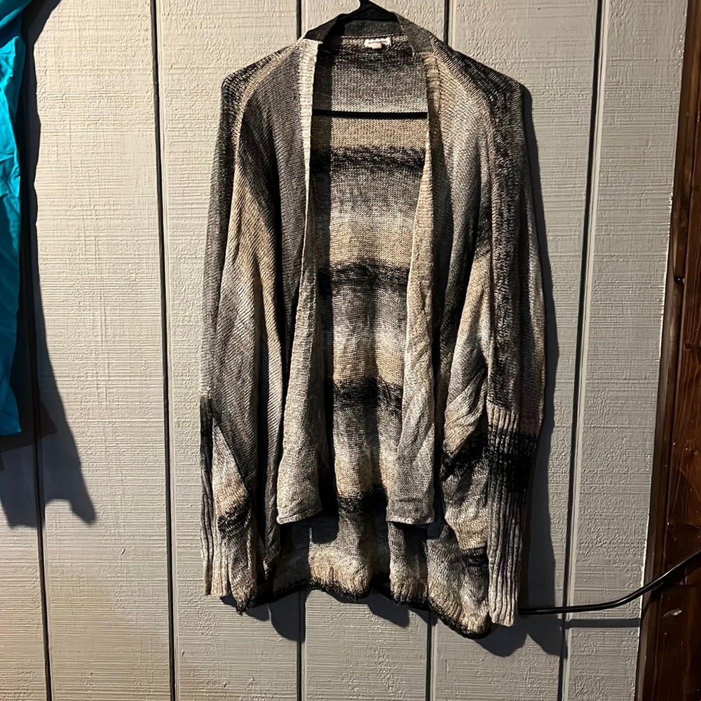 XL sweater by eyeshadow